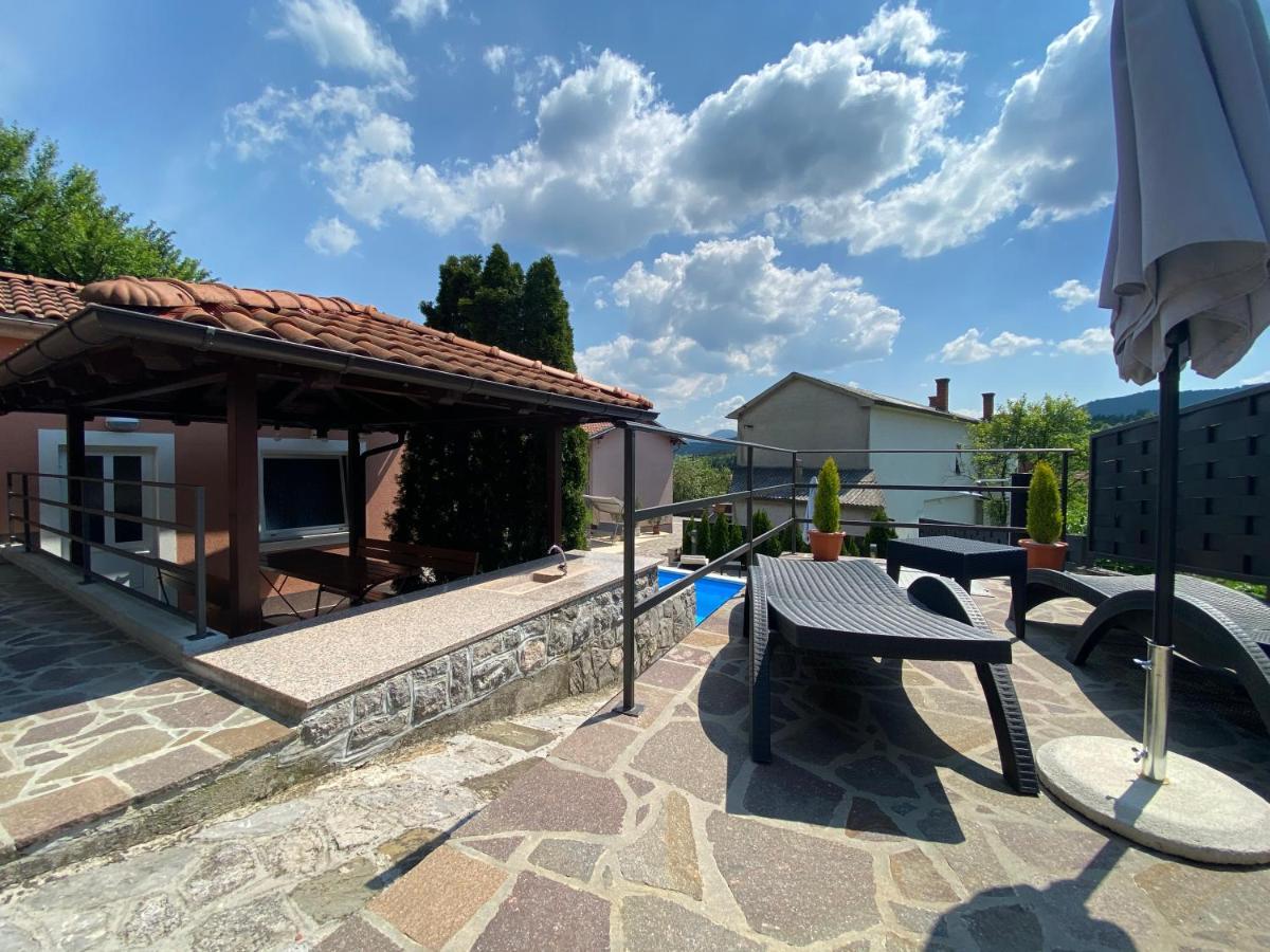 Holiday House Pasjak Sapjane Εξωτερικό φωτογραφία