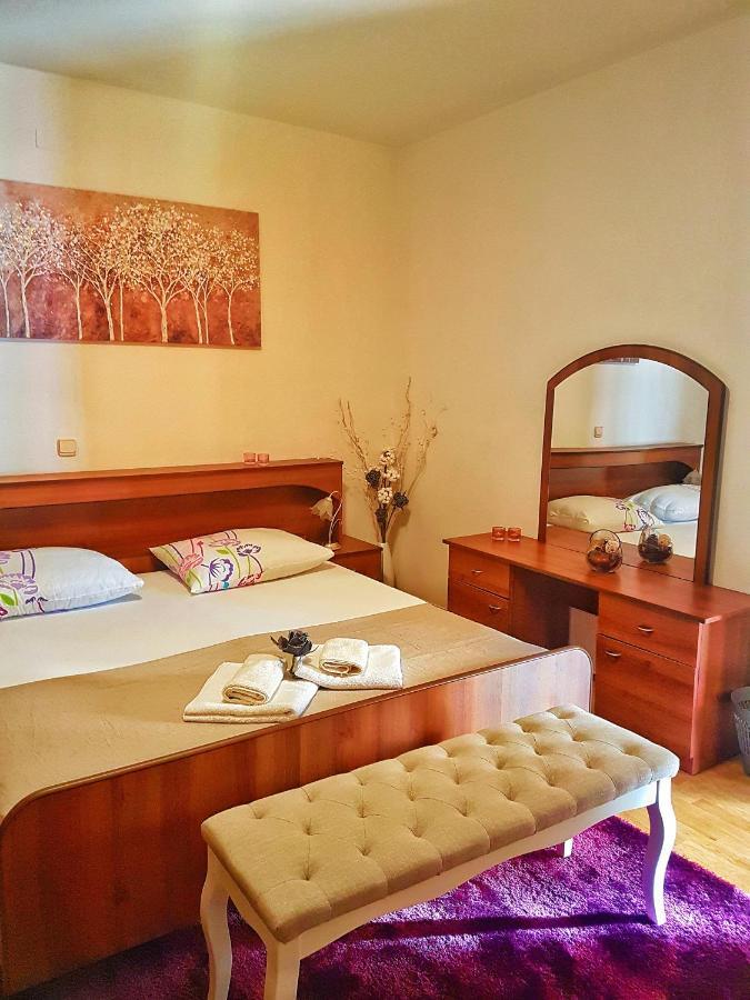 Holiday House Pasjak Sapjane Εξωτερικό φωτογραφία