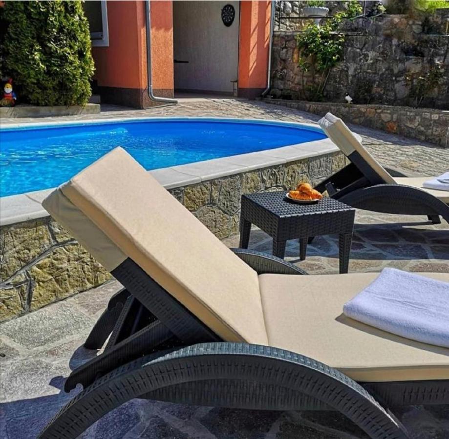 Holiday House Pasjak Sapjane Εξωτερικό φωτογραφία